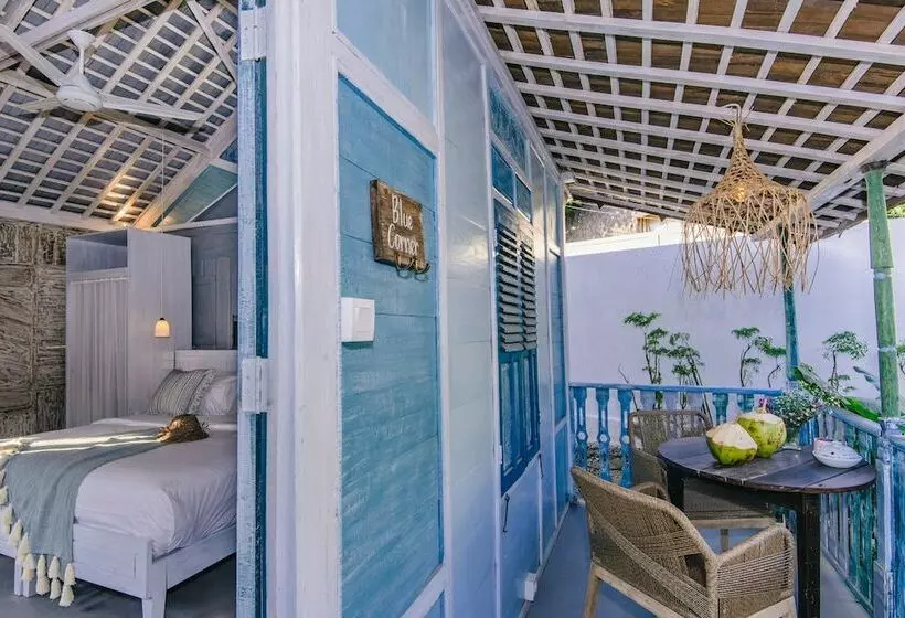 تختخواب و صبحانه The Garden Shacks At Sandy Bay