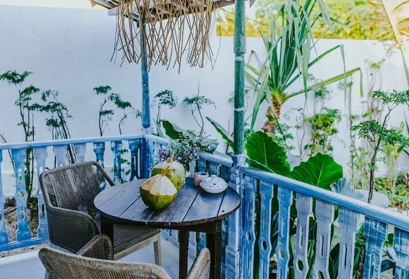 تختخواب و صبحانه The Garden Shacks At Sandy Bay