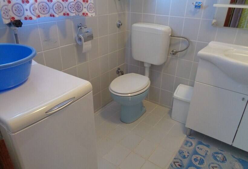 Gorgeous Tone Apartment