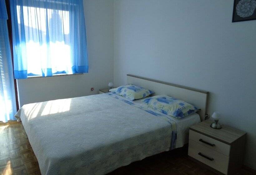 Gorgeous Tone Apartment