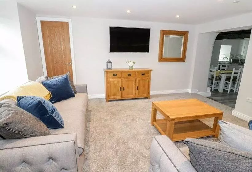 Hostelli The Blue Lion