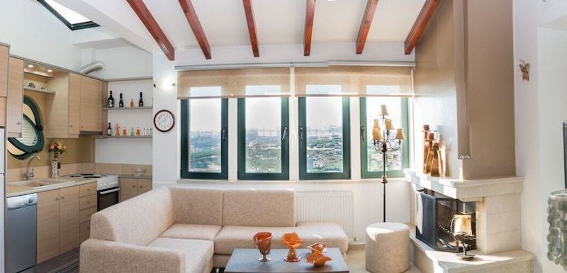 Penthouse City Apartment