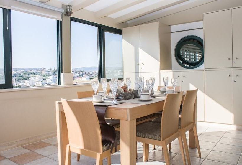 Penthouse City Apartment