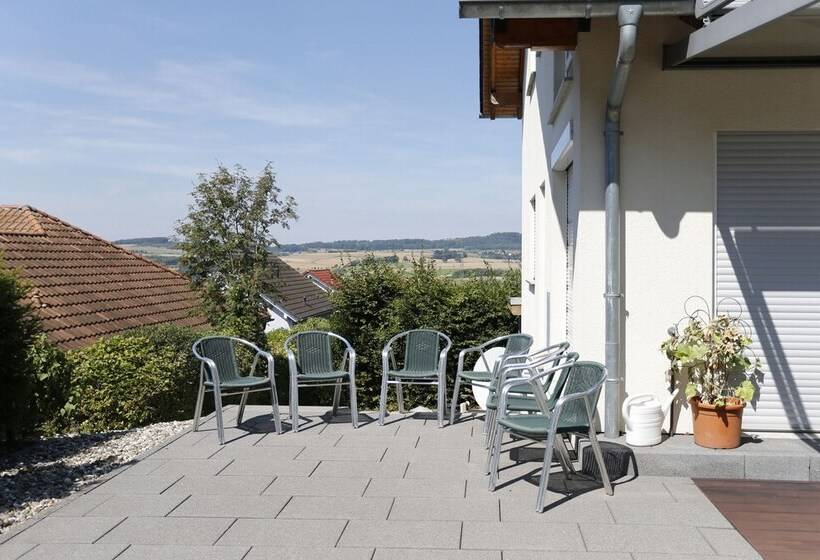 The White Design Apartment