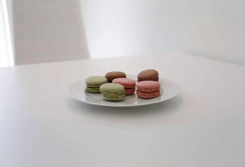 The White Design Apartment