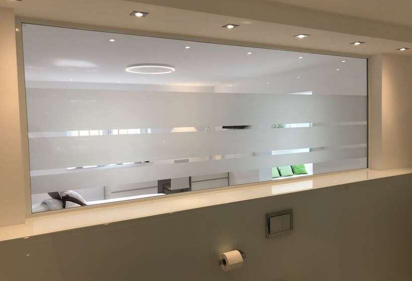 The White Design Apartment