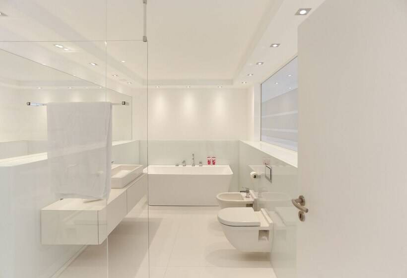 The White Design Apartment