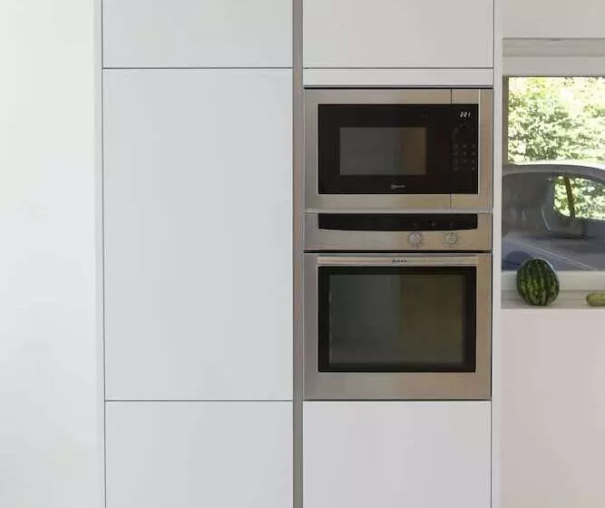 The White Design Apartment