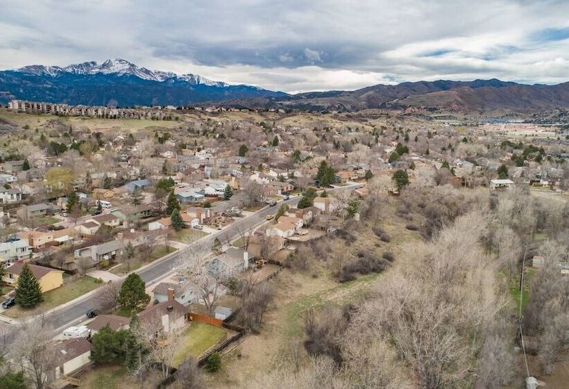 4br Dog Friendlygarden Of The Godsbbq Grill!