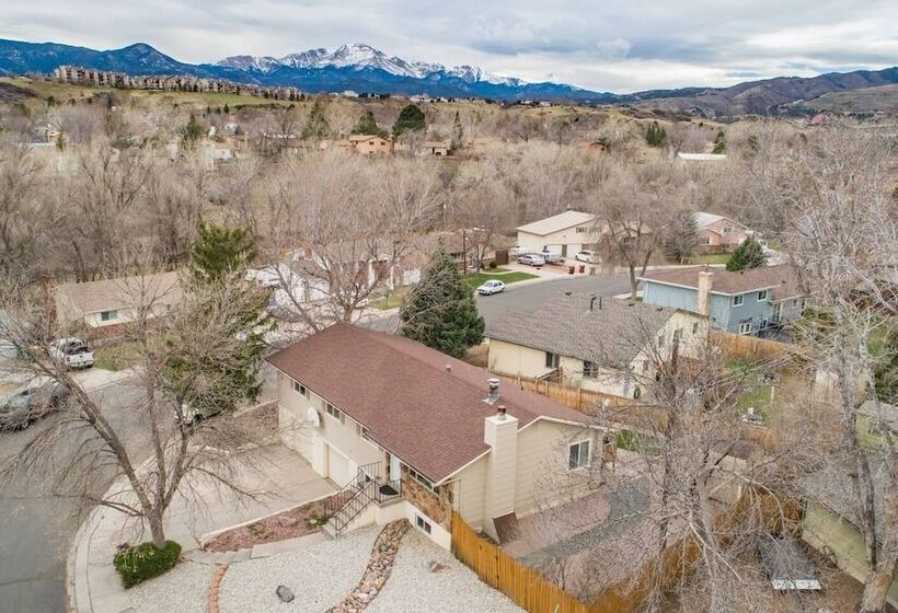 4br Dog Friendlygarden Of The Godsbbq Grill!