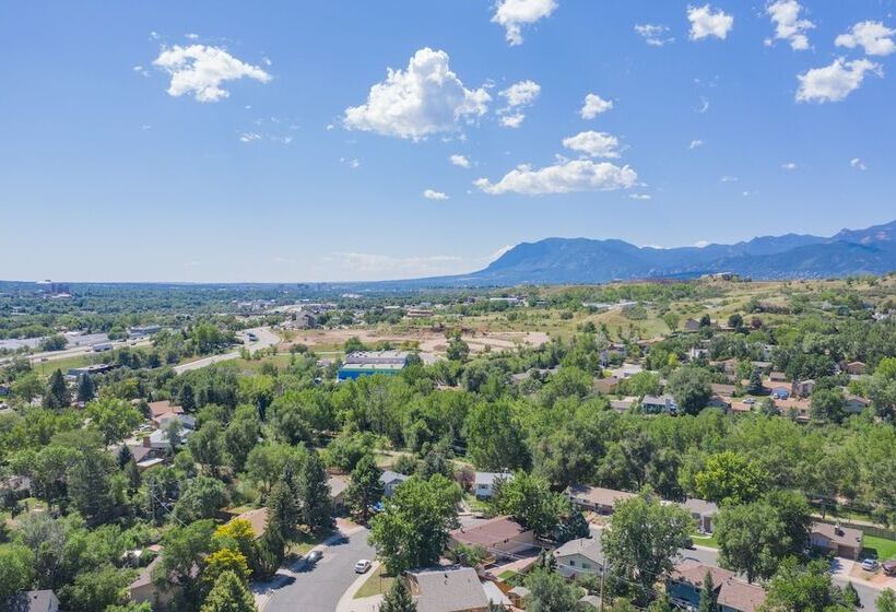 4br Dog Friendlygarden Of The Godsbbq Grill!