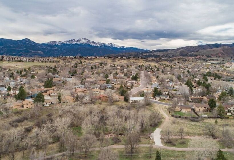 4br Dog Friendlygarden Of The Godsbbq Grill!