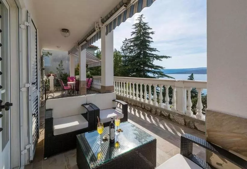 Apartments Jadry