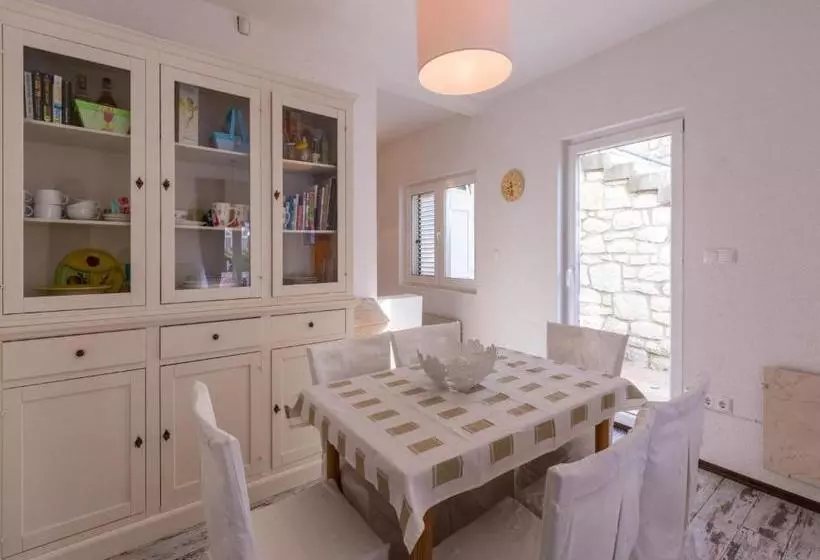 Apartments Jadry