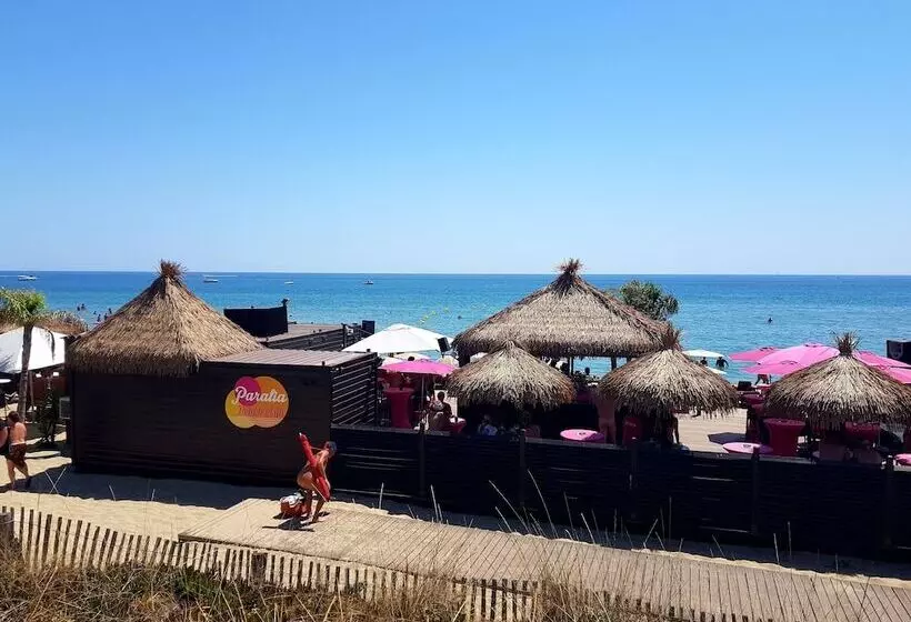 Aamiaismajoitus (B&B) Chambre Cosy Adults Only