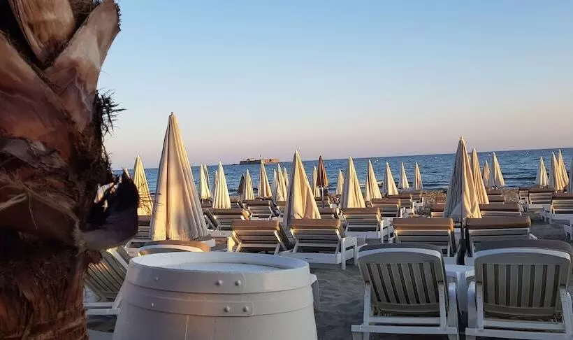 Aamiaismajoitus (B&B) Chambre Cosy Adults Only