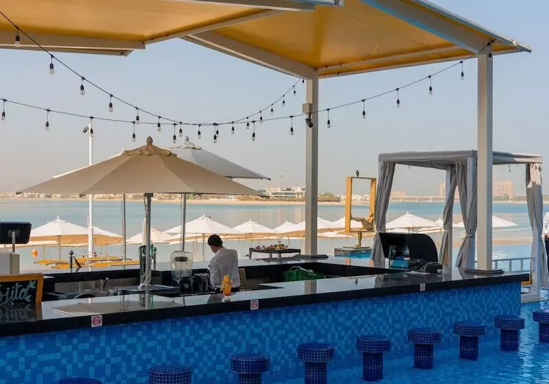 C Central Hotel And Resort The Palm