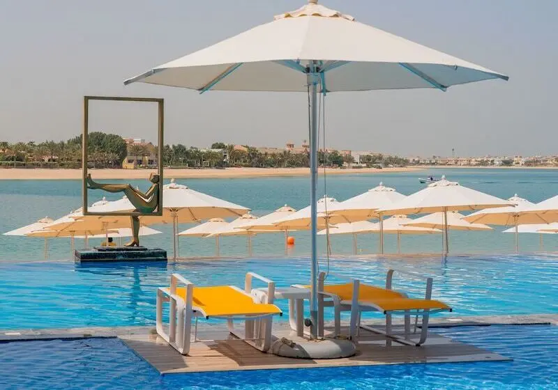 C Central Hotel And Resort The Palm