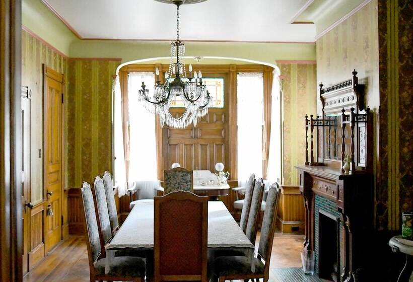 Gillis Grier Bed & Breakfast