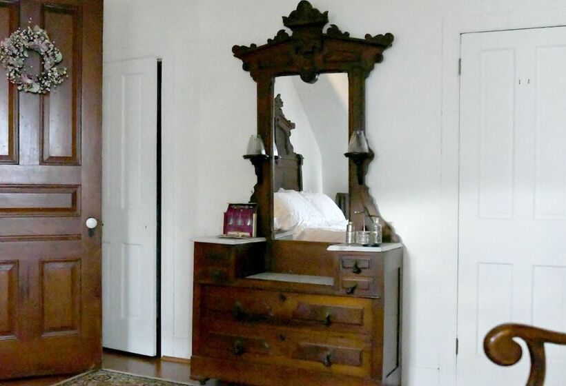 Gillis Grier Bed & Breakfast