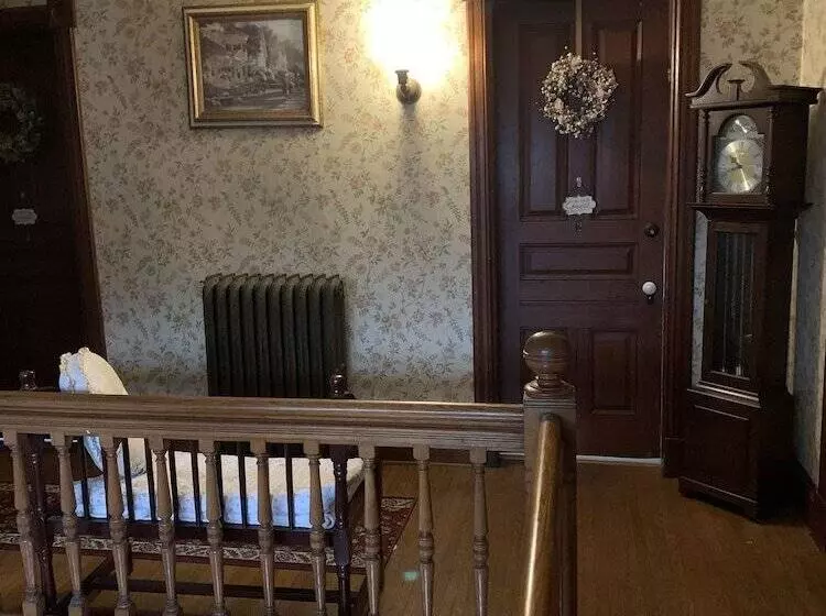 Gillis Grier Bed & Breakfast