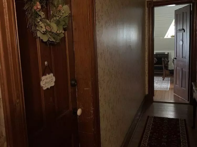 Gillis Grier Bed & Breakfast