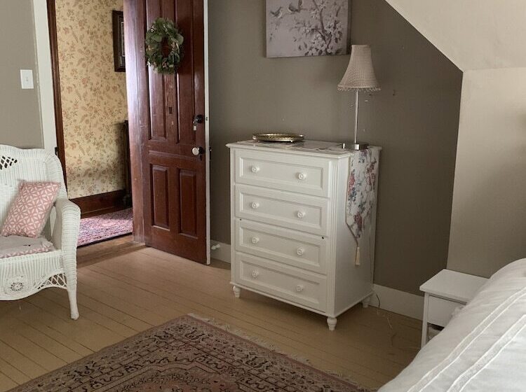 Gillis Grier Bed & Breakfast