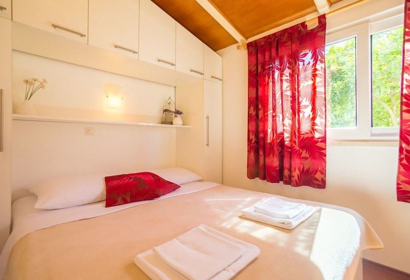 Hedera Estate, Hedera A3