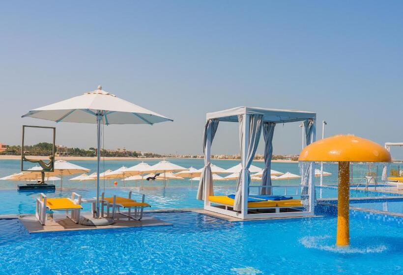 C Central Hotel And Resort The Palm