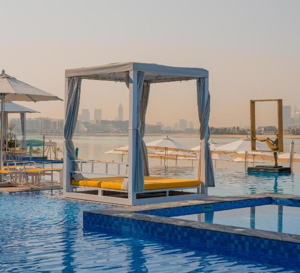 C Central Hotel And Resort The Palm