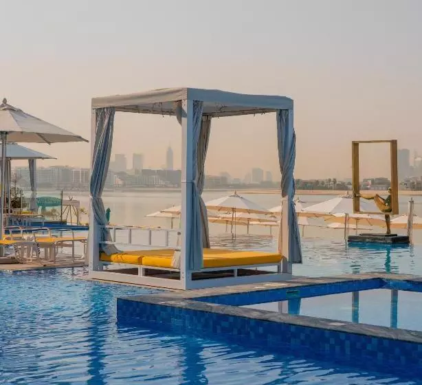 C Central Hotel And Resort The Palm