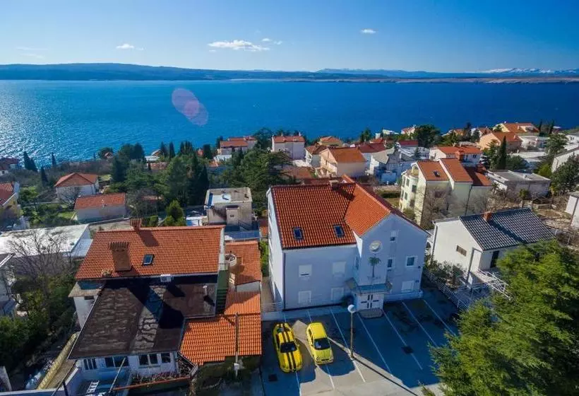 Apartments In Dramalj 42928