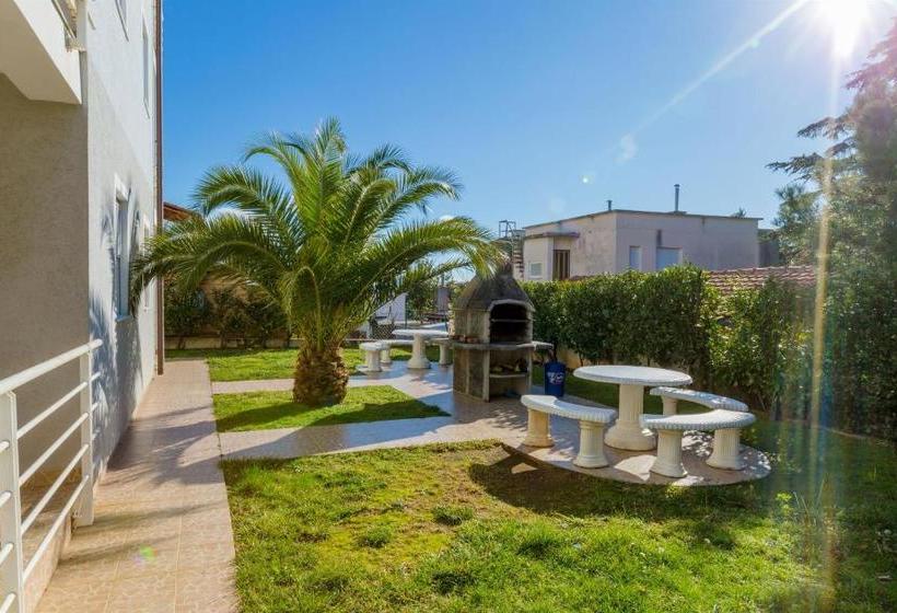 Apartments In Dramalj 42928