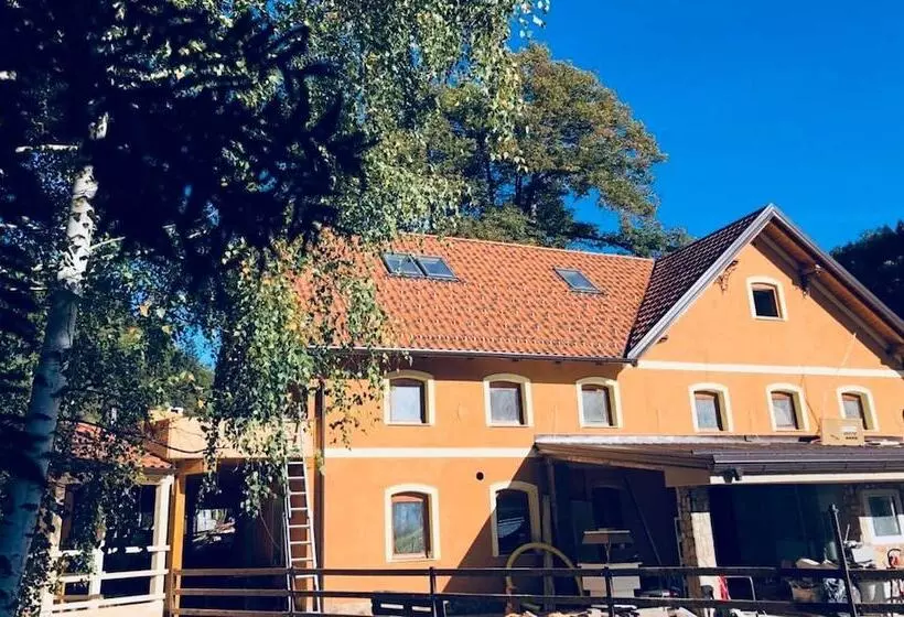 Majatalo Gorska Reka Guesthouse