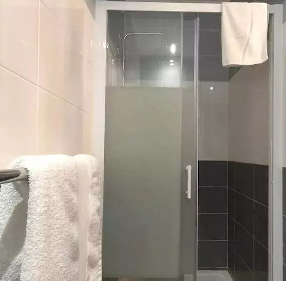 Majatalo Le Relais De La Poste