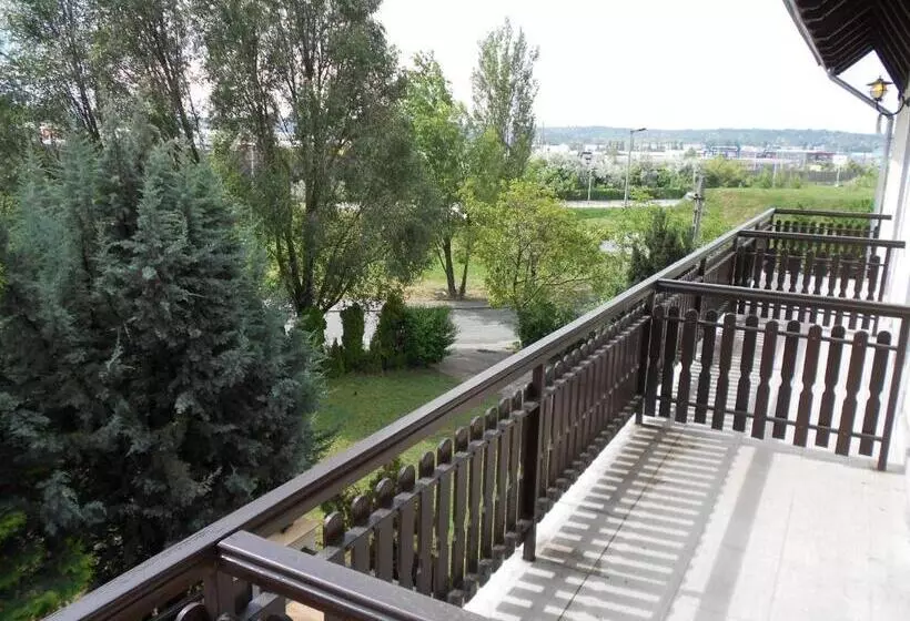 ペンション Peregrino Panzio