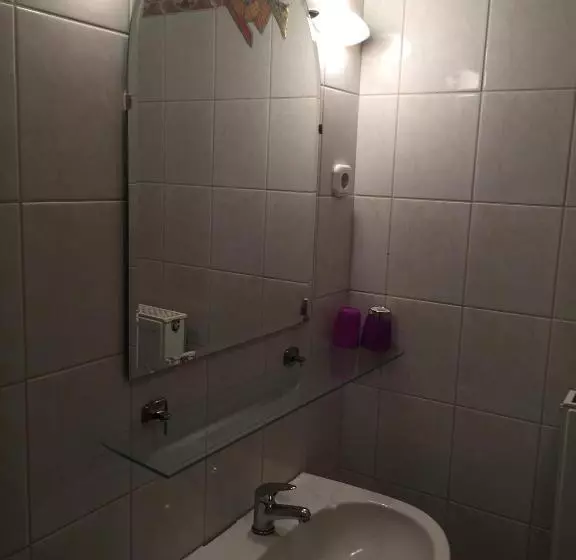 ペンション Peregrino Panzio