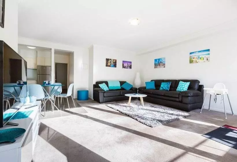 Amal, 1bdr North Melbourne Apartment