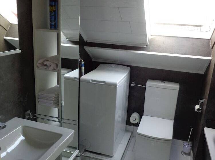 Exclusive Apartment   Rees