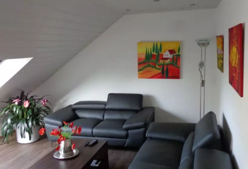 Exclusive Apartment   Rees