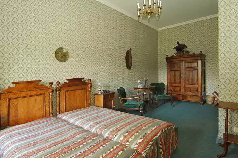 هتل Mezotnes Palace