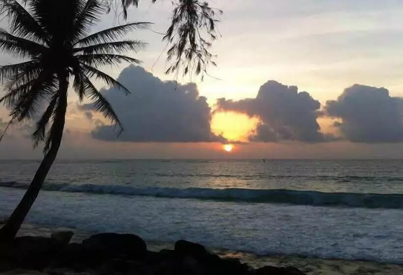 هتل Tinian Ocean View