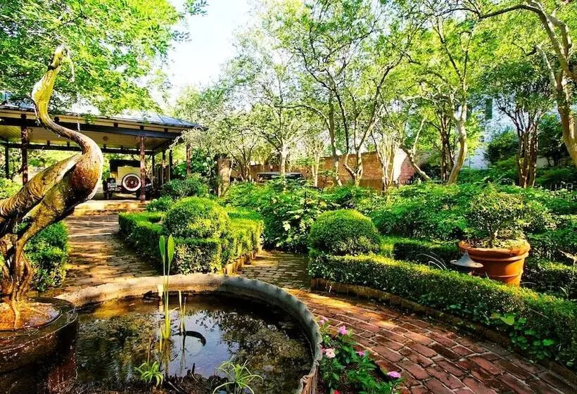 پانسیون Gardensong B&b