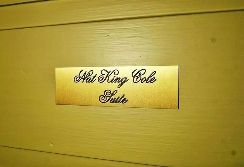 پانسیون Gardensong B&b