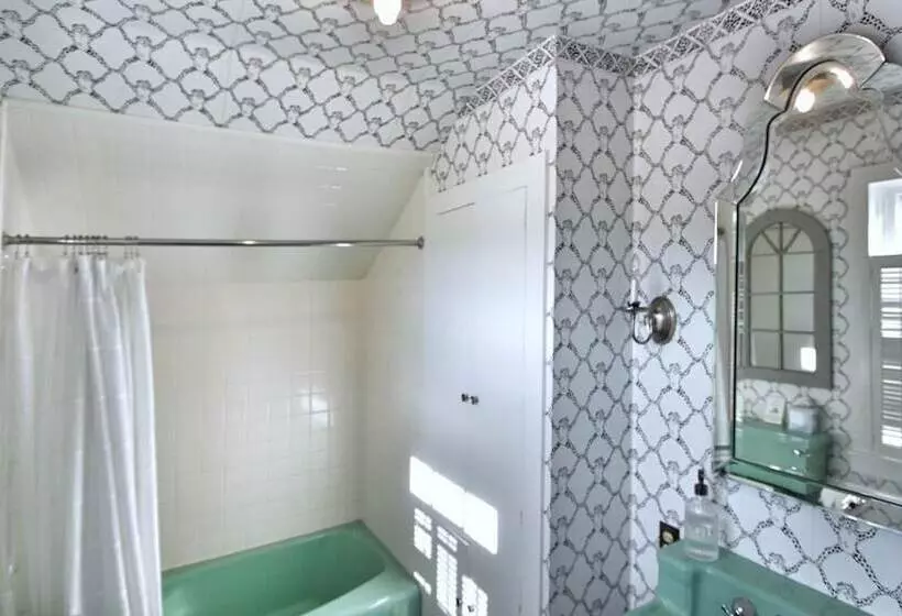 پانسیون Gardensong B&b