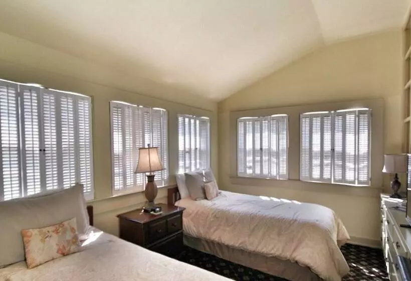 پانسیون Gardensong B&b