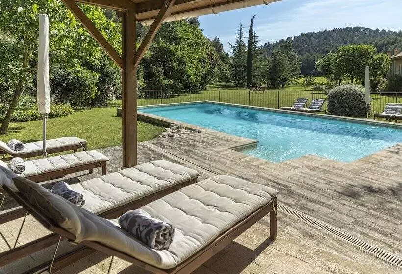 ペンション La Ferme Des Belugues