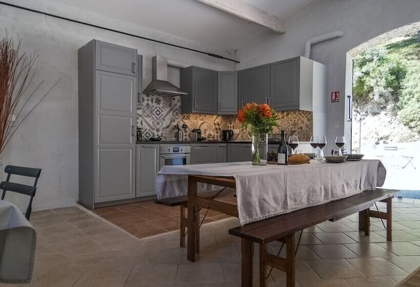 펜션 La Ferme Des Belugues