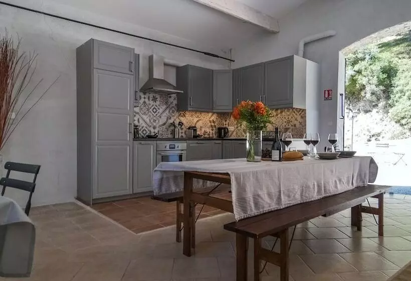 ペンション La Ferme Des Belugues