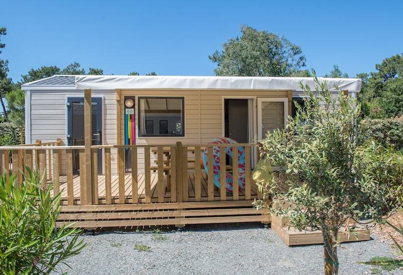 בית מלון כפרי Camping Les Grenettes